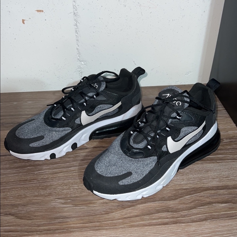 Nike Air Max 270